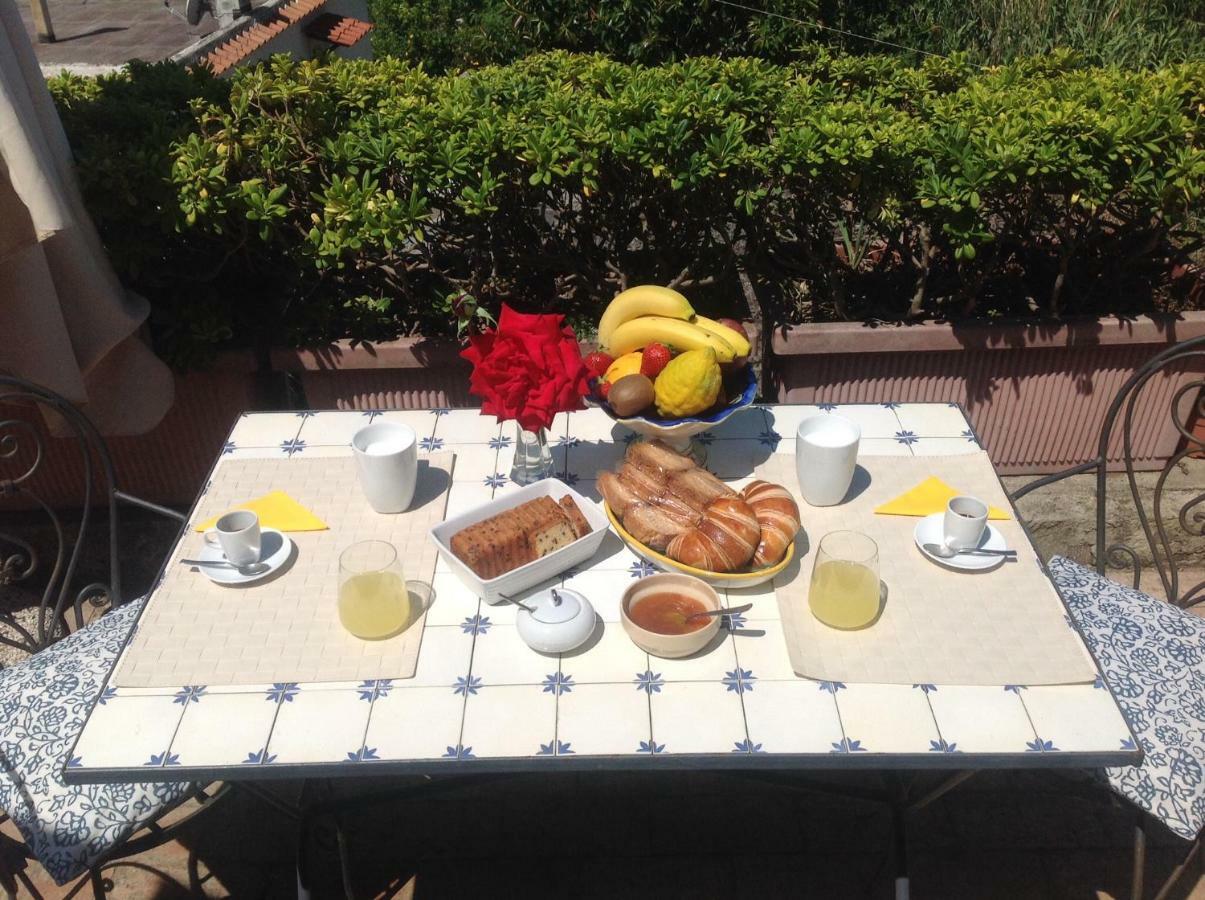 La Terrazzina Sul Tramonto Bed & Breakfast Forio di Ischia Exterior foto