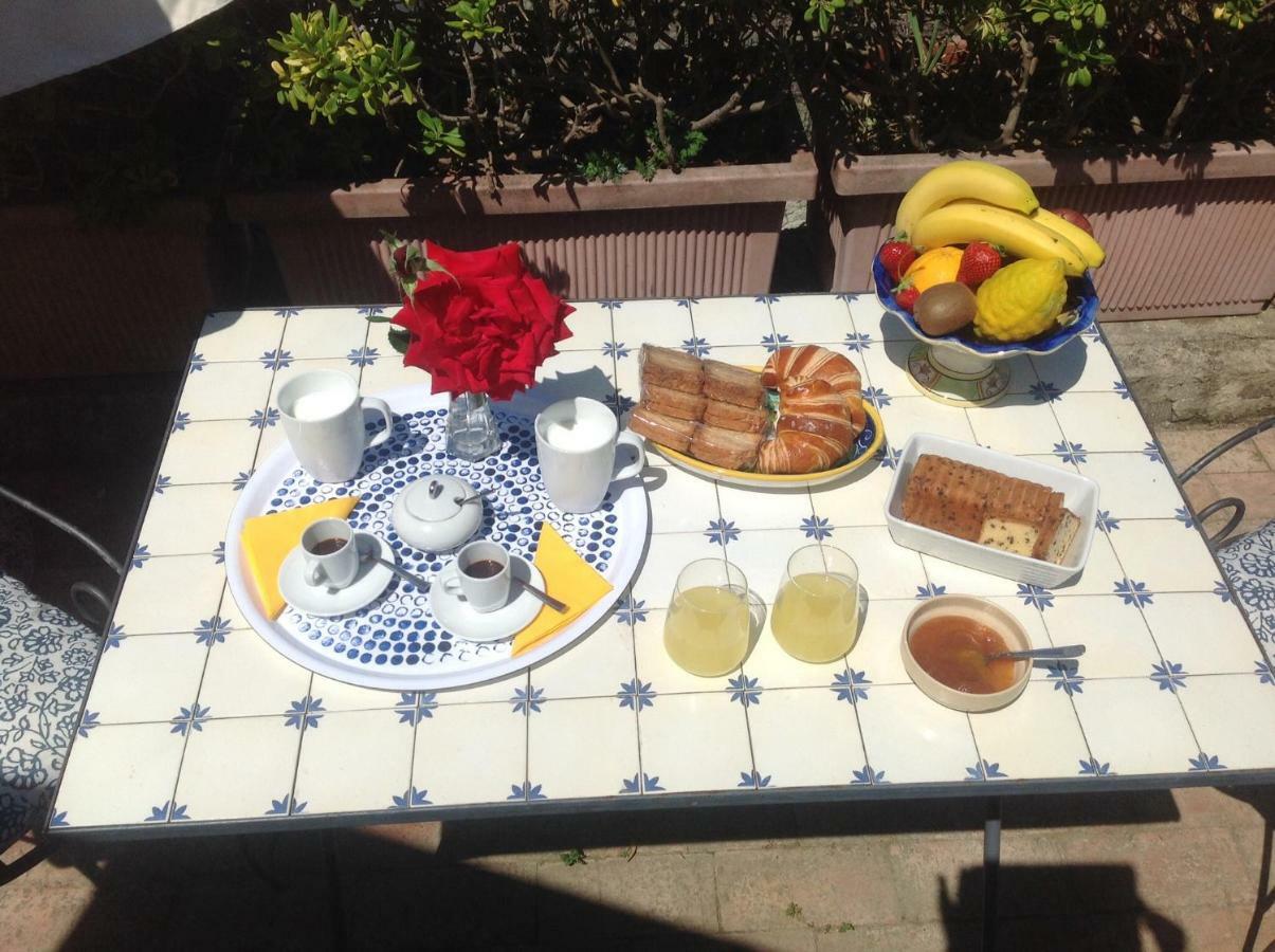 La Terrazzina Sul Tramonto Bed & Breakfast Forio di Ischia Exterior foto