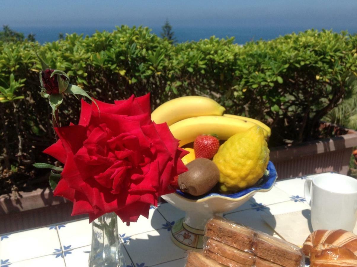 La Terrazzina Sul Tramonto Bed & Breakfast Forio di Ischia Exterior foto