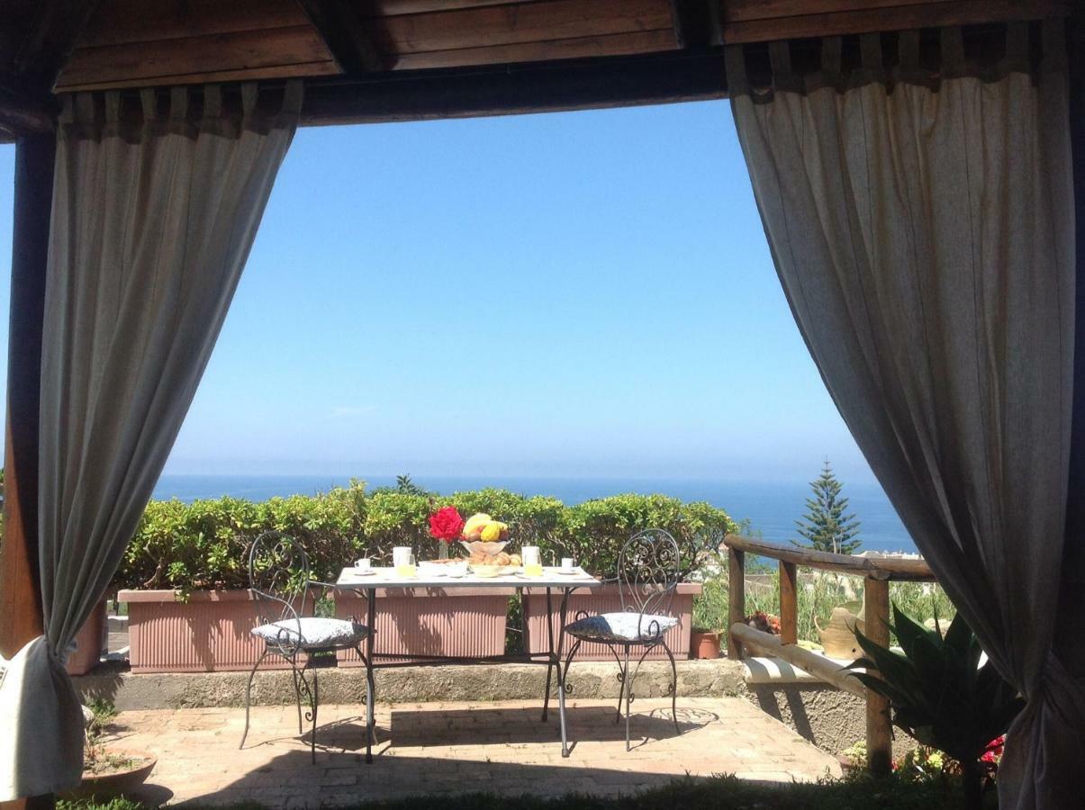 La Terrazzina Sul Tramonto Bed & Breakfast Forio di Ischia Exterior foto